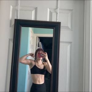 Meet your Posher, Mia